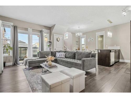 44 Covecreek Mews Ne, Calgary, AB - Indoor Photo Showing Living Room