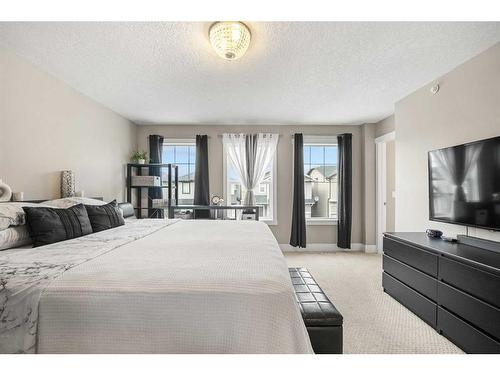 44 Covecreek Mews Ne, Calgary, AB - Indoor Photo Showing Bedroom