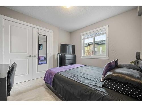 44 Covecreek Mews Ne, Calgary, AB - Indoor Photo Showing Bedroom