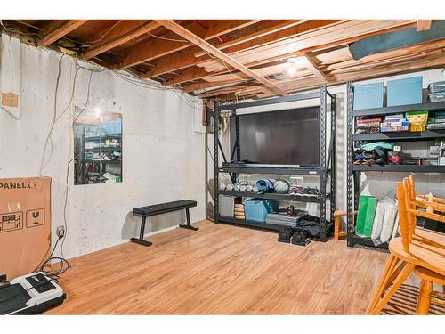 52-251 90 Avenue Sw, Calgary, AB - Indoor Photo Showing Basement