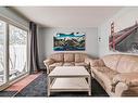 52-251 90 Avenue Sw, Calgary, AB  - Indoor Photo Showing Living Room 