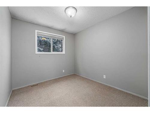 12-287 Southampton Drive Sw, Calgary, AB - Indoor Photo Showing Other Room