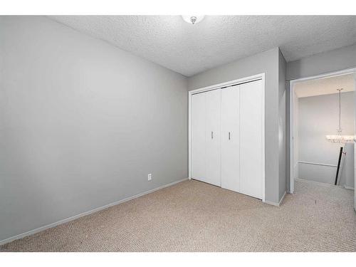 12-287 Southampton Drive Sw, Calgary, AB - Indoor Photo Showing Other Room