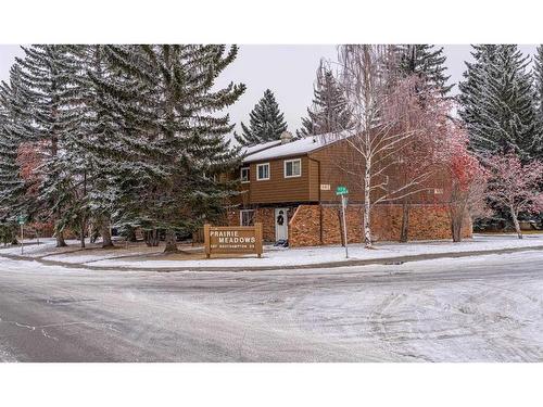 12-287 Southampton Drive Sw, Calgary, AB - Outdoor