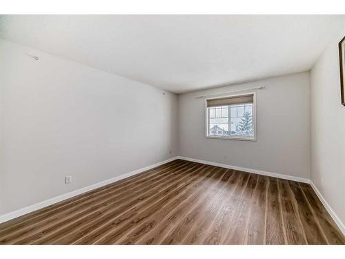 1313-928 Arbour Lake Road Nw, Calgary, AB - Indoor Photo Showing Other Room