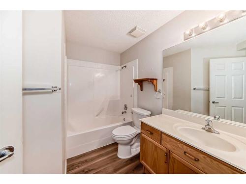 1313-928 Arbour Lake Road Nw, Calgary, AB - Indoor Photo Showing Bathroom