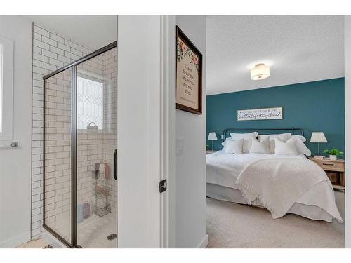 116 Walgrove Drive Se, Calgary, AB - Indoor Photo Showing Bedroom