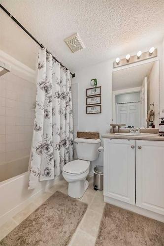 1130-8 Bridlecrest Drive Sw, Calgary, AB - Indoor Photo Showing Bathroom