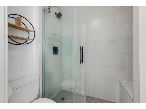 110 Cougarstone Terrace Sw, Calgary, AB - Indoor Photo Showing Bathroom