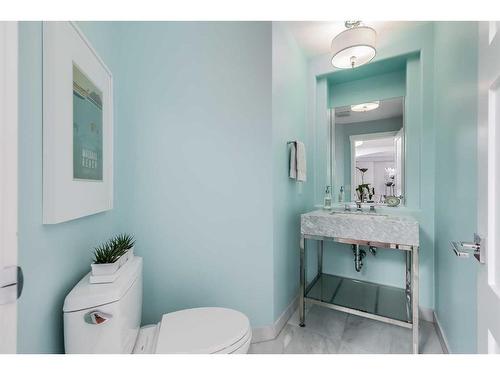 110 Cougarstone Terrace Sw, Calgary, AB - Indoor Photo Showing Bathroom