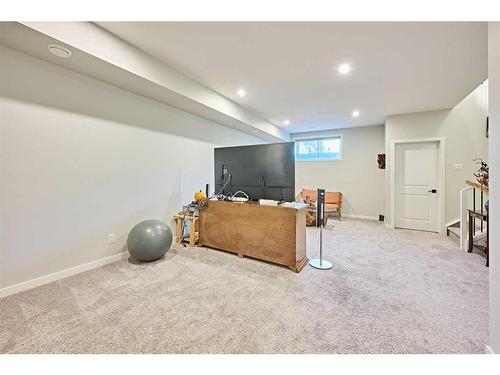 565 Marine Drive Se, Calgary, AB - Indoor Photo Showing Other Room