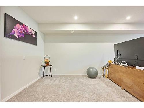 565 Marine Drive Se, Calgary, AB - Indoor