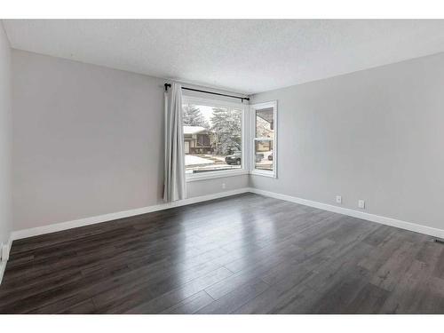 32 Castleridge Road Ne, Calgary, AB - Indoor