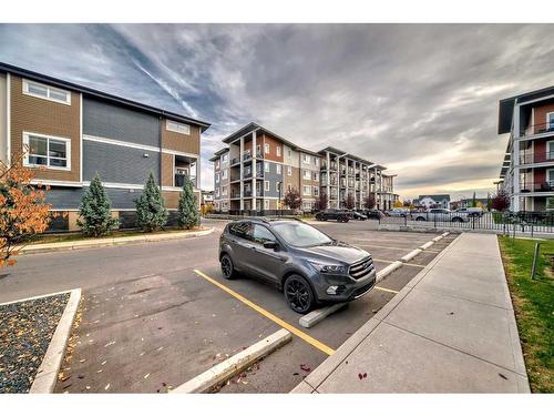 108-35 Walgrove Walk Se, Calgary, AB - Outdoor