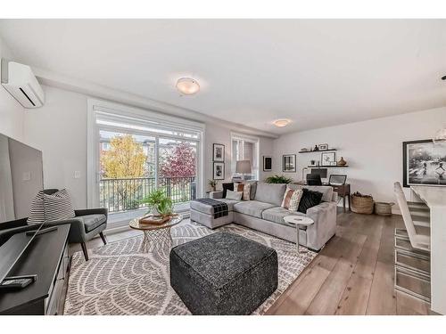 108-35 Walgrove Walk Se, Calgary, AB - Indoor Photo Showing Living Room