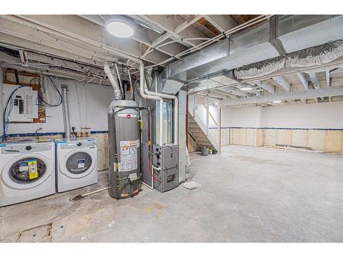 203 Falshire Way Ne, Calgary, AB - Indoor Photo Showing Laundry Room