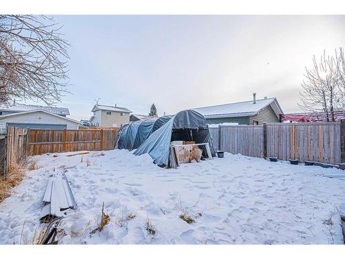 203 Falshire Way Ne, Calgary, AB - Outdoor