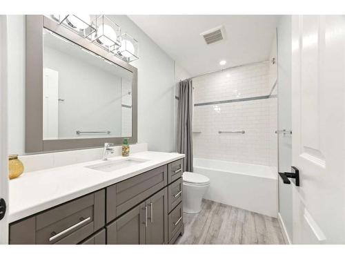 131 Canterbury Court Sw, Calgary, AB - Indoor Photo Showing Bathroom