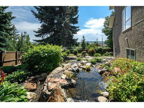 16 Silver Creek Place Nw, Calgary, AB - Outdoor