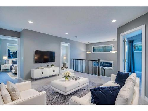 602 Edgefield Gate, Strathmore, AB - Indoor Photo Showing Living Room