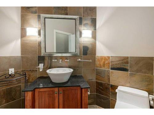 270009 Horse Creek Road, Rural Rocky View County, AB - Indoor Photo Showing Bathroom