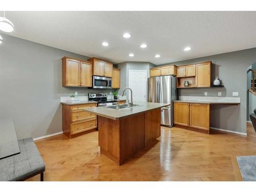 30 Royal Oak Grove Nw, Calgary, AB - Indoor Photo Showing Kitchen With Double Sink