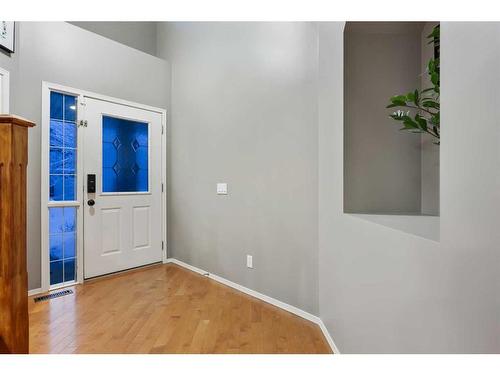 30 Royal Oak Grove Nw, Calgary, AB - Indoor Photo Showing Other Room