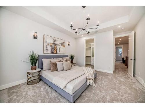 440 23 Avenue Nw, Calgary, AB - Indoor Photo Showing Bedroom