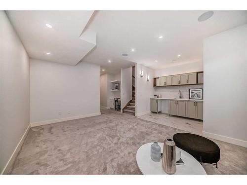 440 23 Avenue Nw, Calgary, AB - Indoor