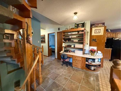 39316 Range Road 273, Rural Lacombe County, AB - Indoor Photo Showing Other Room