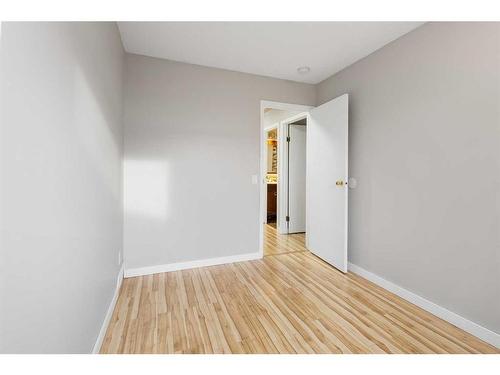 992 Rundlecairn Way Ne, Calgary, AB - Indoor Photo Showing Other Room