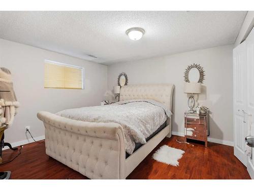 992 Rundlecairn Way Ne, Calgary, AB - Indoor Photo Showing Bedroom