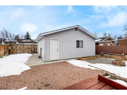 992 Rundlecairn Way Ne, Calgary, AB - Outdoor With Exterior