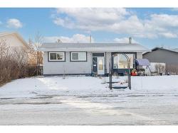 343 Penworth Way SE Calgary, AB T2A 4G1