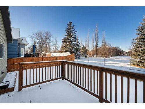 45 Mackenzie Way, Carstairs, AB - Outdoor