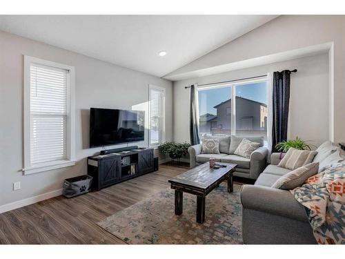 45 Mackenzie Way, Carstairs, AB - Indoor Photo Showing Living Room