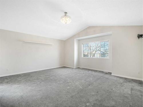 53 Chaparral Ridge Rise Se, Calgary, AB - Indoor Photo Showing Other Room