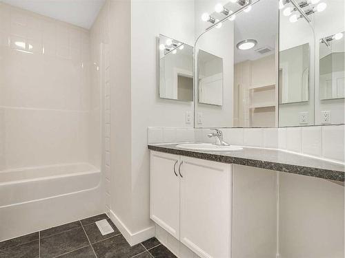 53 Chaparral Ridge Rise Se, Calgary, AB - Indoor Photo Showing Bathroom