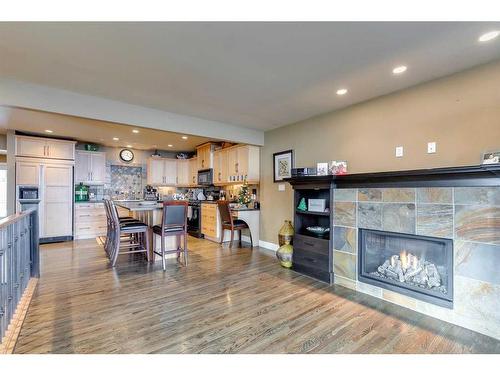 3140 46 Street Sw, Calgary, AB - Indoor Photo Showing Living Room With Fireplace