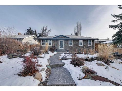 3140 46 Street Sw, Calgary, AB - Outdoor