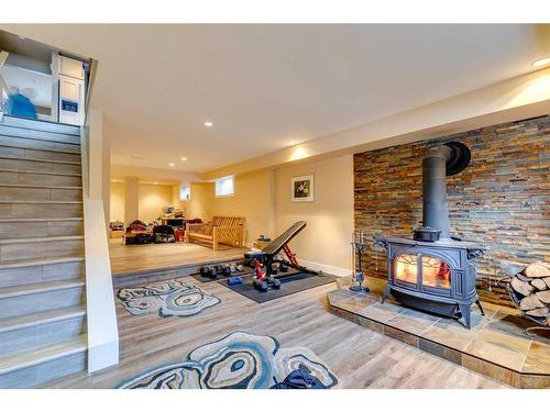 3140 46 Street Sw, Calgary, AB - Indoor With Fireplace