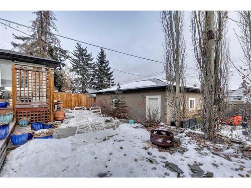 3140 46 Street Sw, Calgary, AB - Outdoor