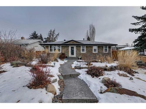 3140 46 Street Sw, Calgary, AB - Outdoor