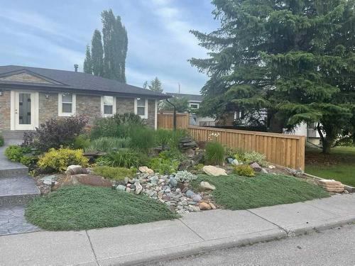 3140 46 Street Sw, Calgary, AB - Outdoor