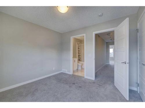 445-301 Redstone Boulevard Ne, Calgary, AB - Indoor Photo Showing Other Room