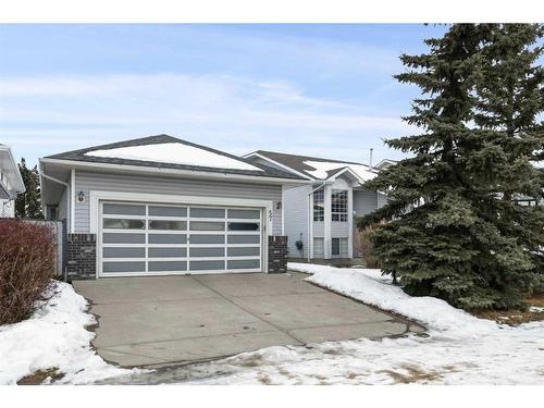 57 Citadel Gardens Nw, Calgary, AB - Outdoor With Facade