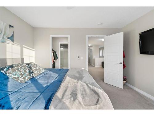 22 Kingfisher Crescent Se, Airdrie, AB - Indoor Photo Showing Bedroom