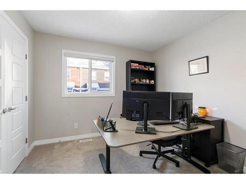 22 Kingfisher Crescent Se, Airdrie, AB - Indoor Photo Showing Office