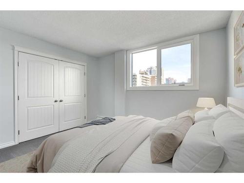 502-1312 13 Avenue Sw, Calgary, AB - Indoor Photo Showing Bedroom