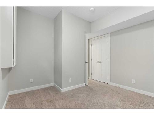 182 Willow Green, Cochrane, AB - Indoor Photo Showing Other Room